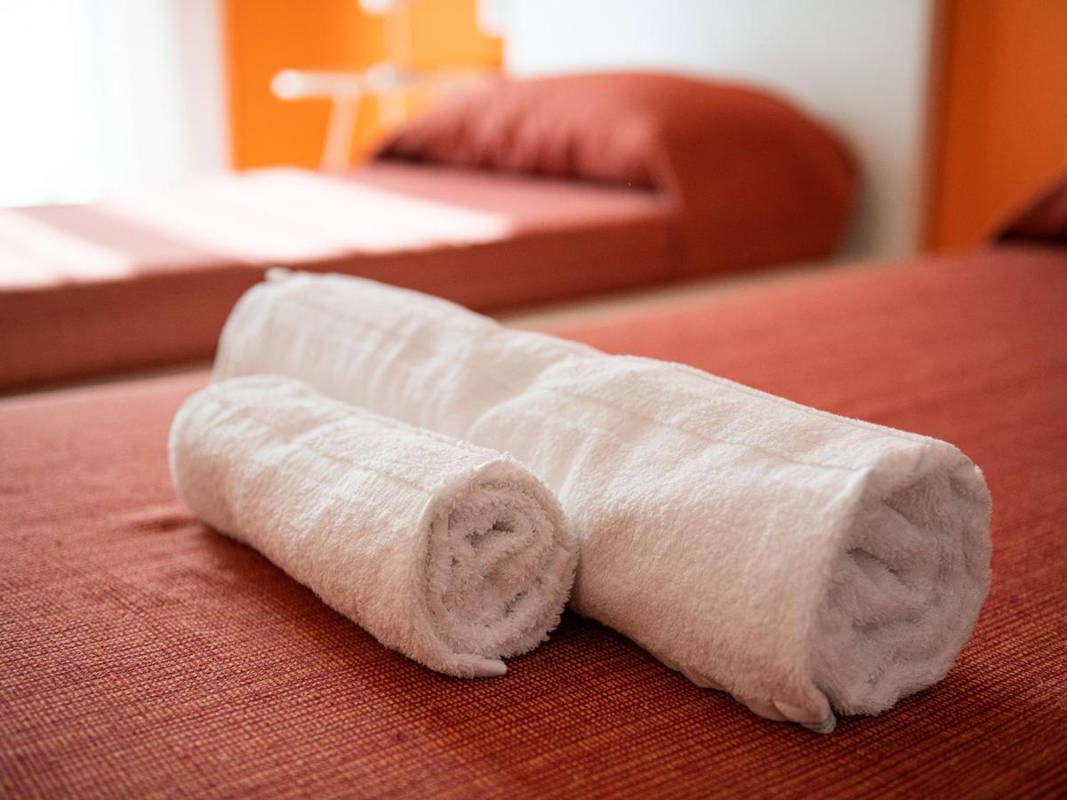 Thanit Guest house 2*