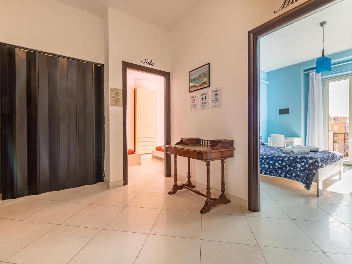 Thanit Guest house Cagliari
